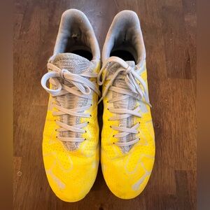 Puma Beige and Cream Sneakers